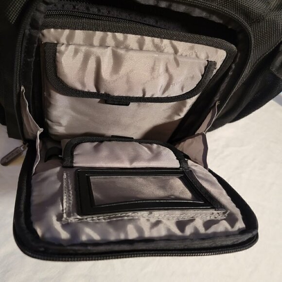 Targus Corporate Traveller Backpack with Advanced Laptop Drop Protection - Picture 5 of 15